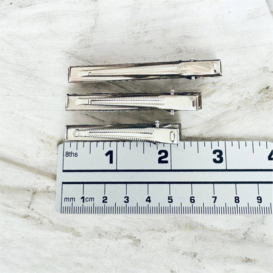 Alligator hair clips