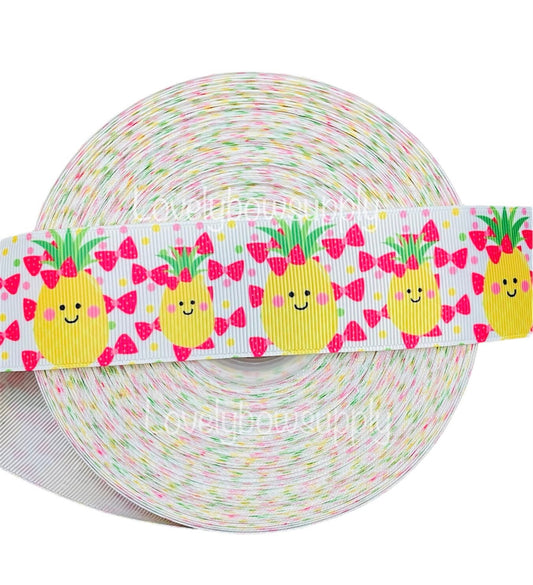 1.5 " Happy Pineapples